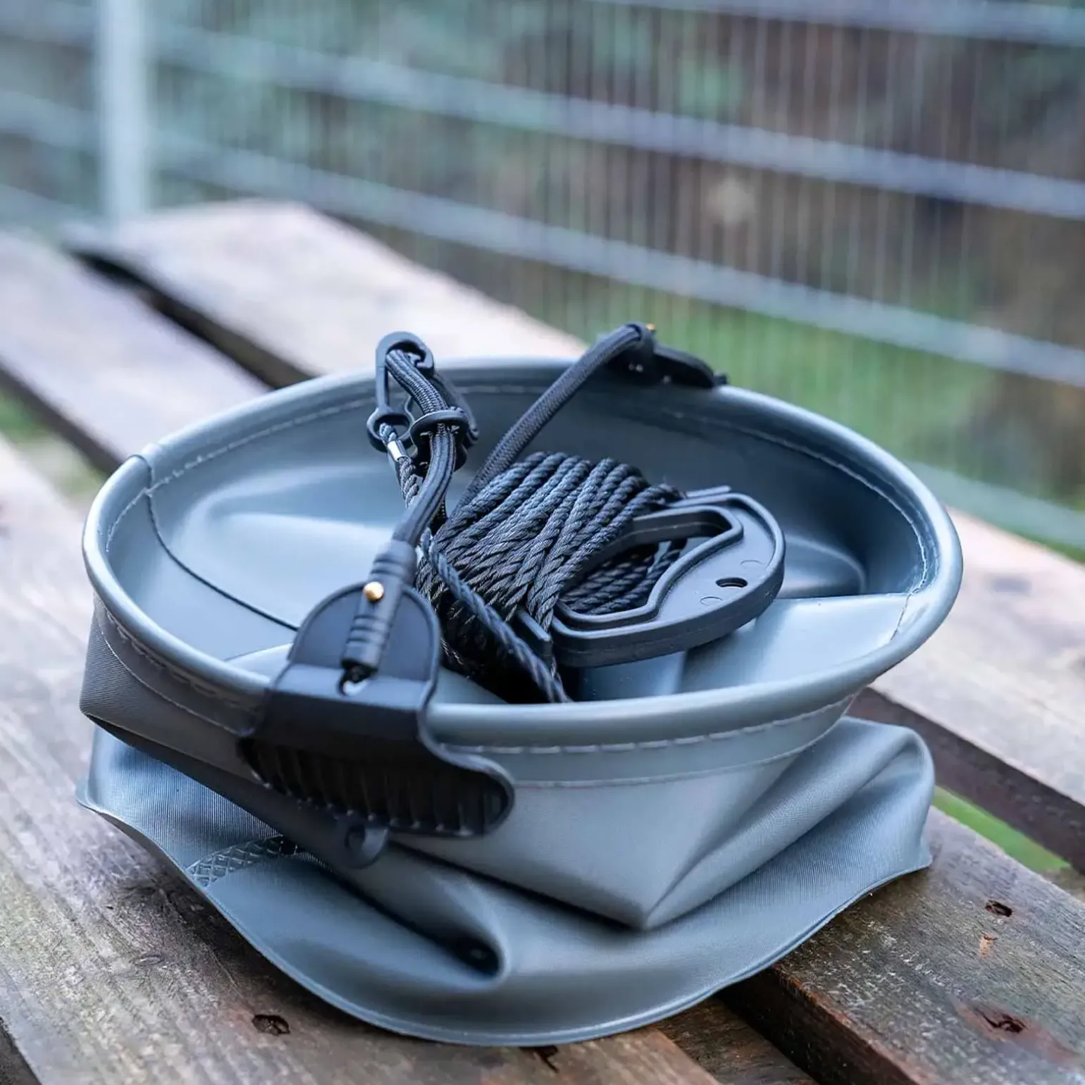 Zeck Folding Bucket & Rope Falteimer